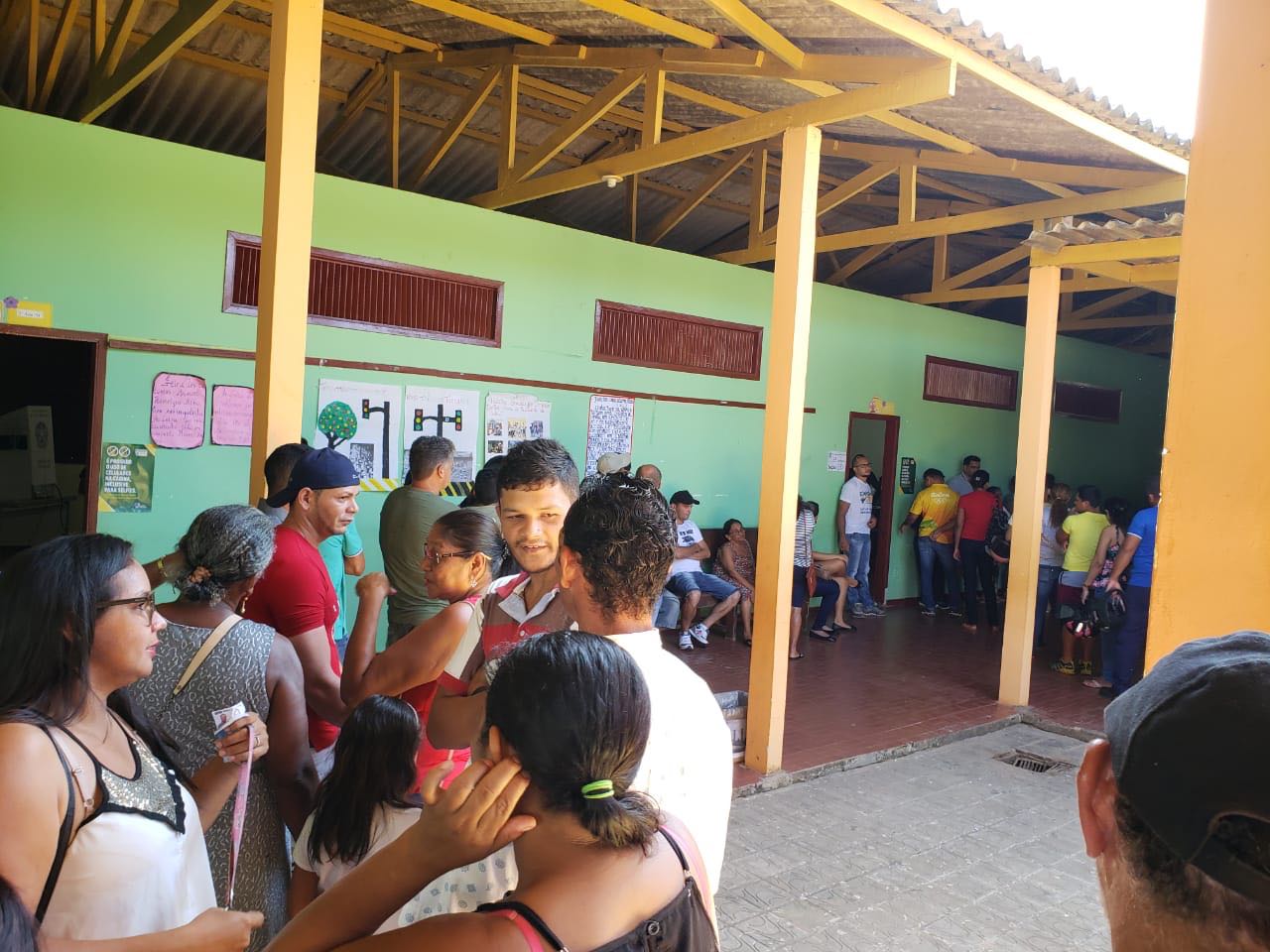 Em Sena Madureira, eleitor chega às 5h para votar e outro demorou 19 minutos para concluir votação
