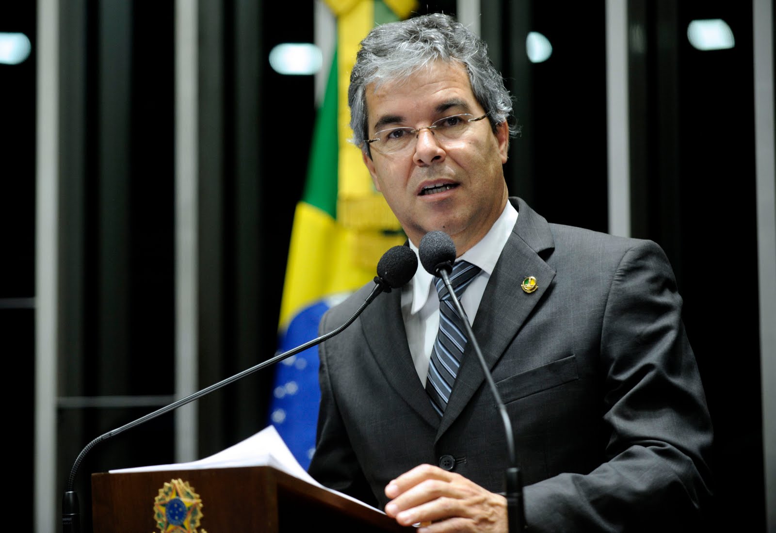 Despido das glórias do poder, Jorge Viana voltou a ser um cidadão comum e deveria ser exemplo