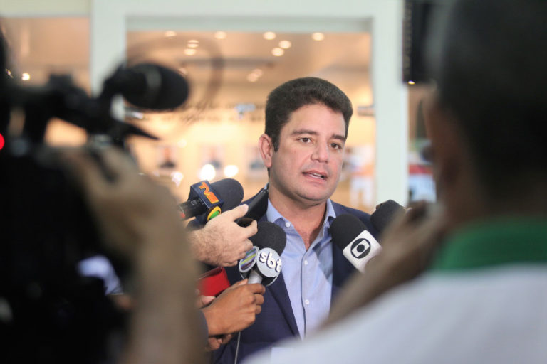 Gladson descarta decretar calamidade financeira:”Não há necessidade disso, não irei politizar a situação”