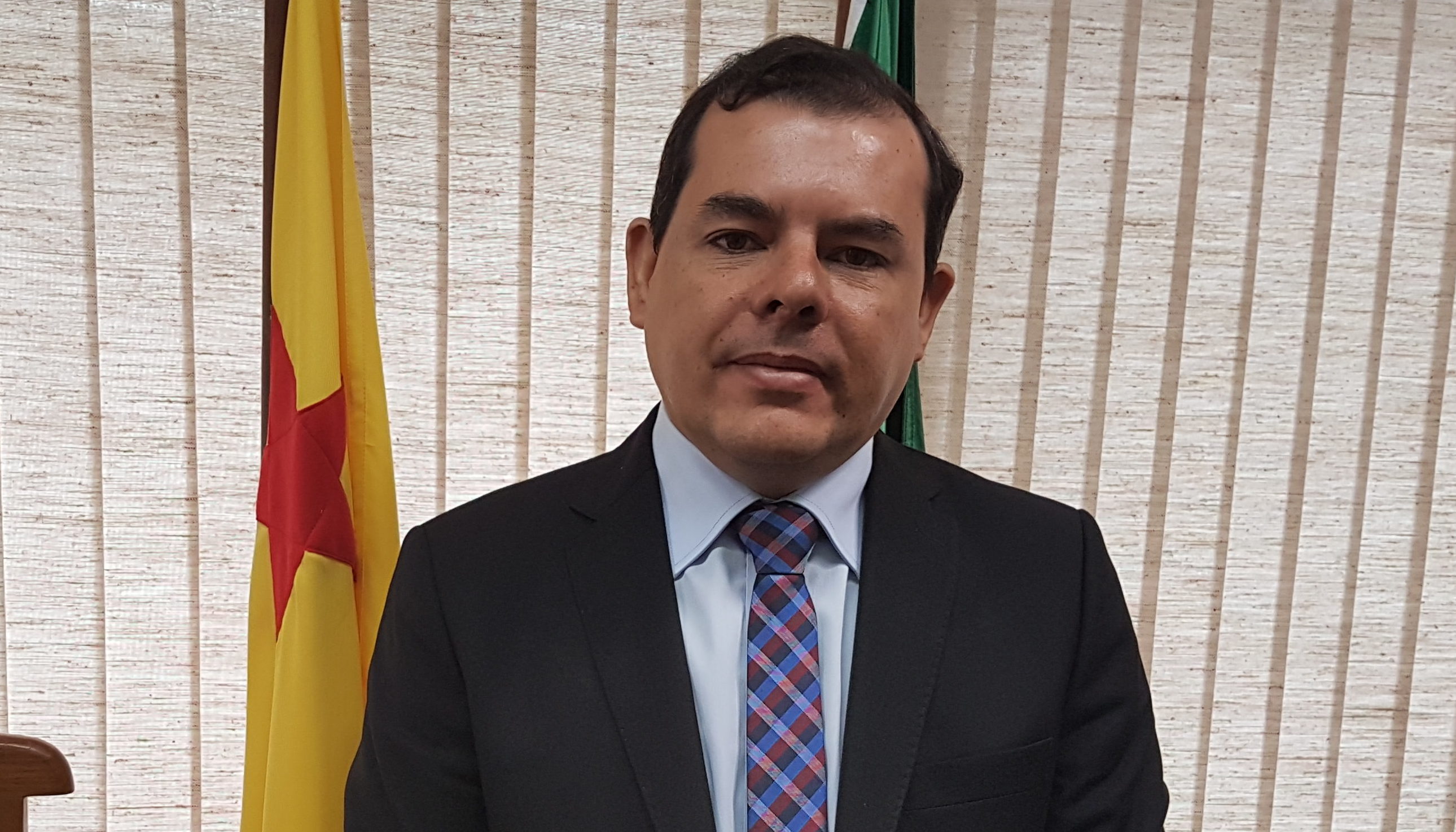 Contas do ex-prefeito James Gomes foram aprovadas por maioria na Câmara Municipal