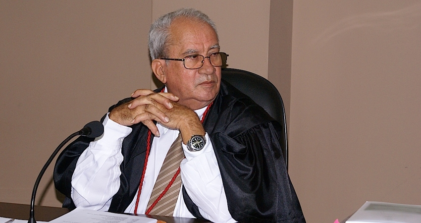 Desembargador Feliciano Vasconcelos morre aos 76 anos após batalha contra o câncer