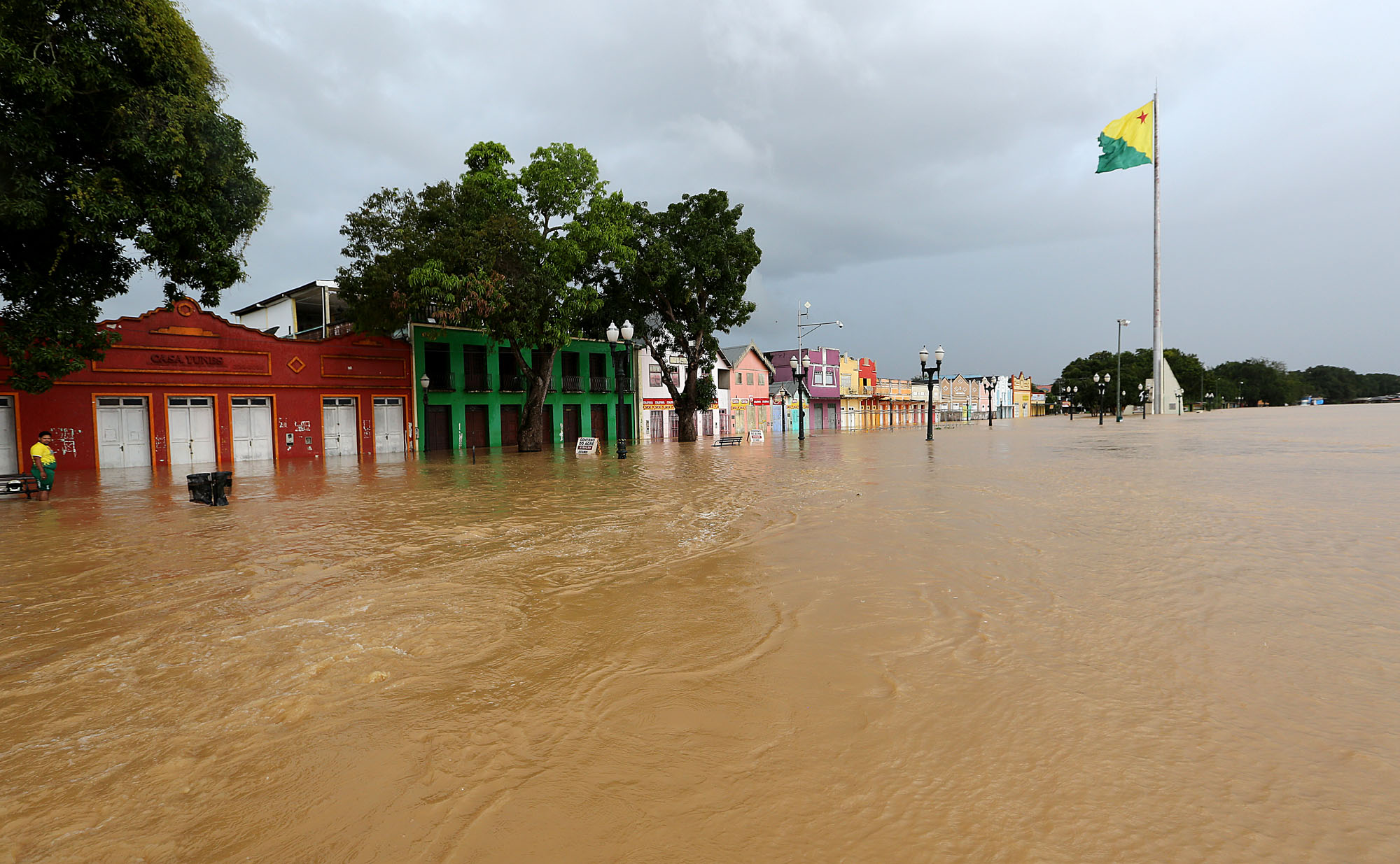 Rio Acre apresenta elevação e capital pode enfrentar nova cheia histórica, segundo Bombeiros