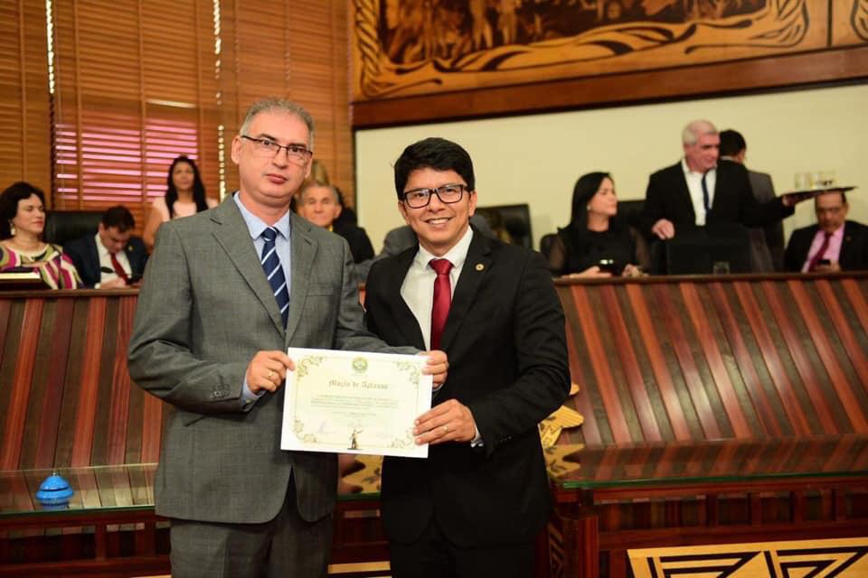 Mantenedor do Centro Universitário Uninorte recebe Moção de Aplauso