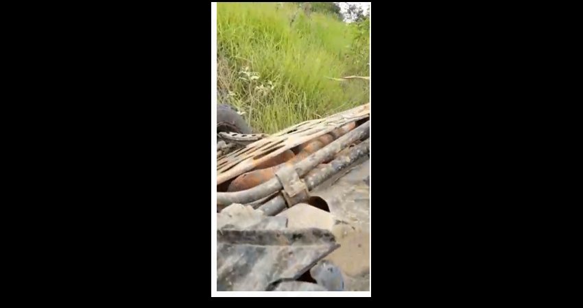 Homem dorme ao volante, capota o veículo e fica preso nas ferragens na BR-364; veja o vídeo