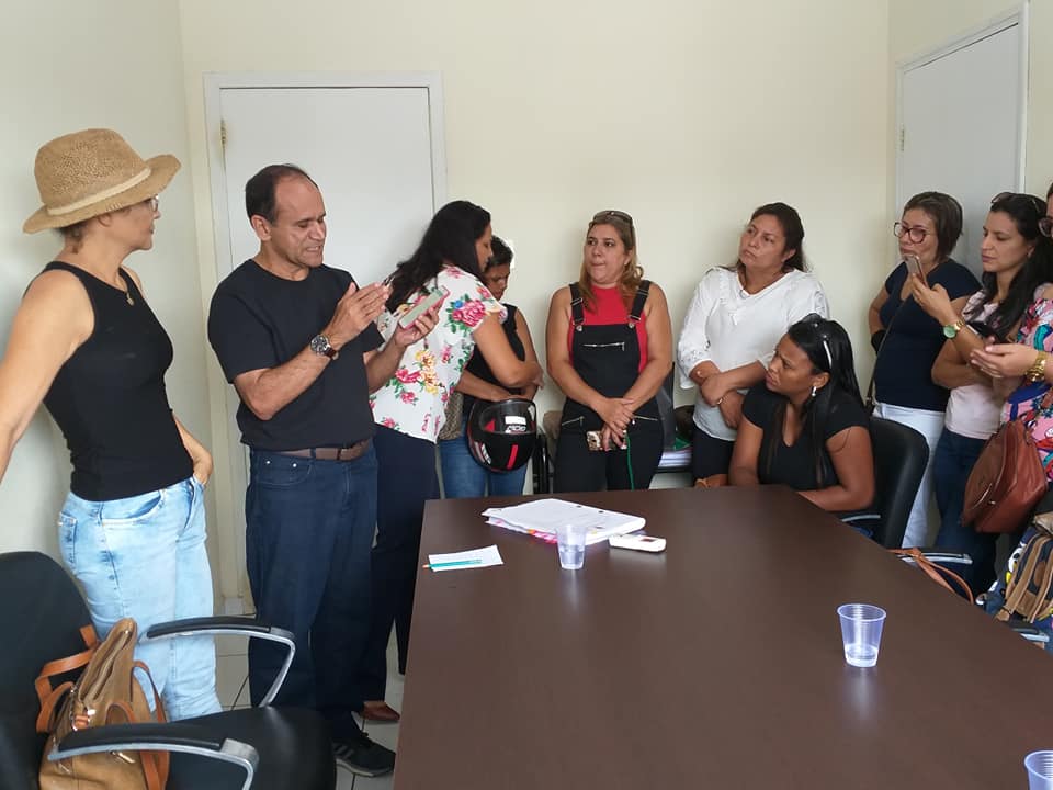Sindicato recorre à justiça contra demissão de professores provisórios do município