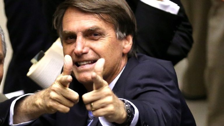 Jair Bolsonaro promete liderar ofensiva internacional para derrubar Nicolás Maduro