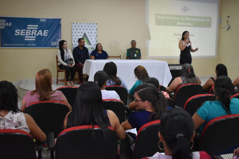 Prefeitura de Brasileia e Sebrae capacitam merendeiras do município