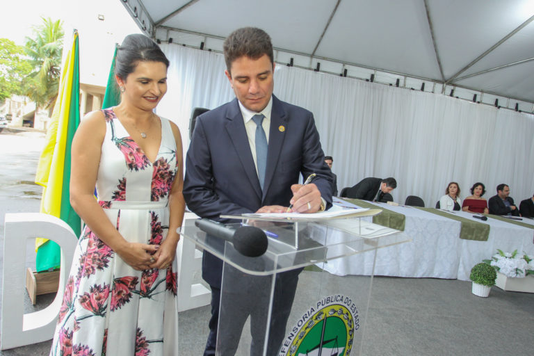 Gladson Cameli prestigia posse na Defensoria Pública do Estado