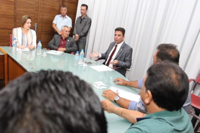 “Foi politicagem”, diz Gladson sobre roubo de equipamentos do sistema de informação