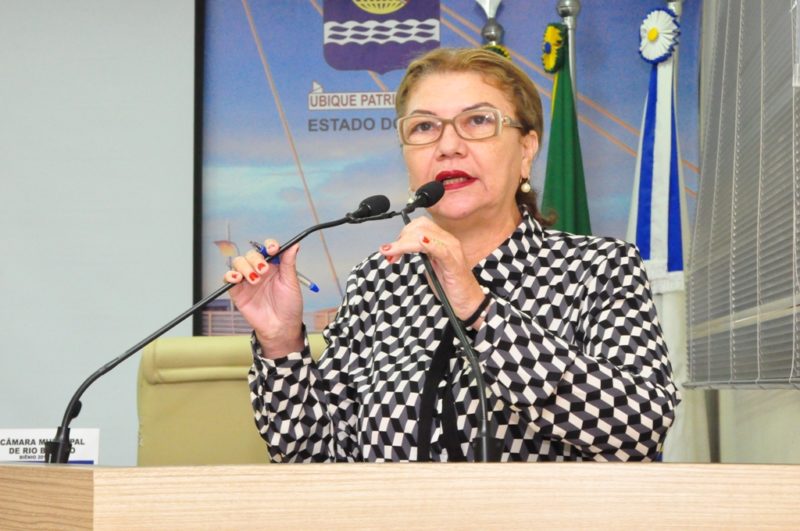 Vereadora Lene Petecão assume interinamente presidência da Câmara em Rio Branco