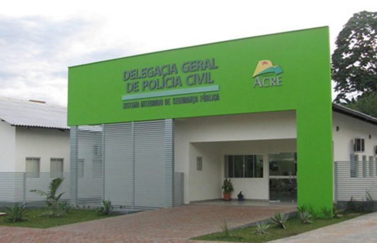 Casal é preso em flagrante após roubar casa de policial e vender máquina de lavar por R$ 20