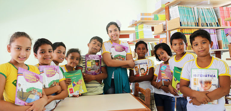 Educação abre vagas para professores temporários do Ensino Especial em mais 13 municípios