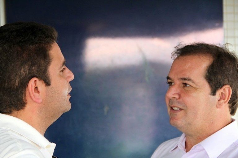 Gladson Cameli telefona para Tião Viana e deseja melhoras da covid-19