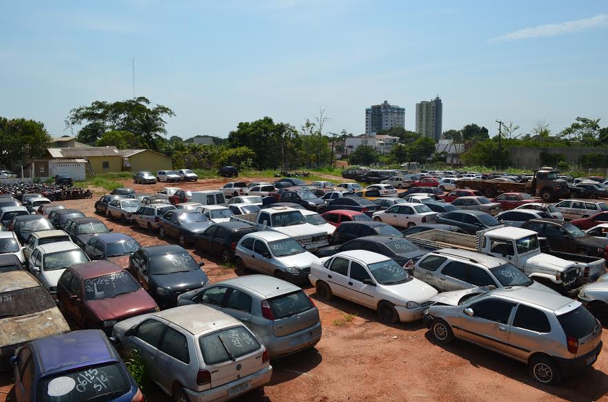 Detran no Acre vai leiloar mais de 500 veículos apreendidos em Rio Branco