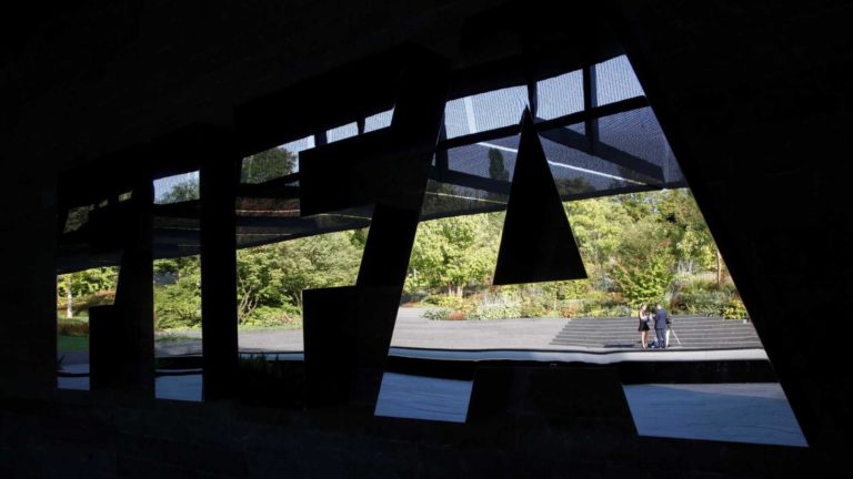 Fifa mantém punição a afegão acusado de abusar sexualmente de jogadoras