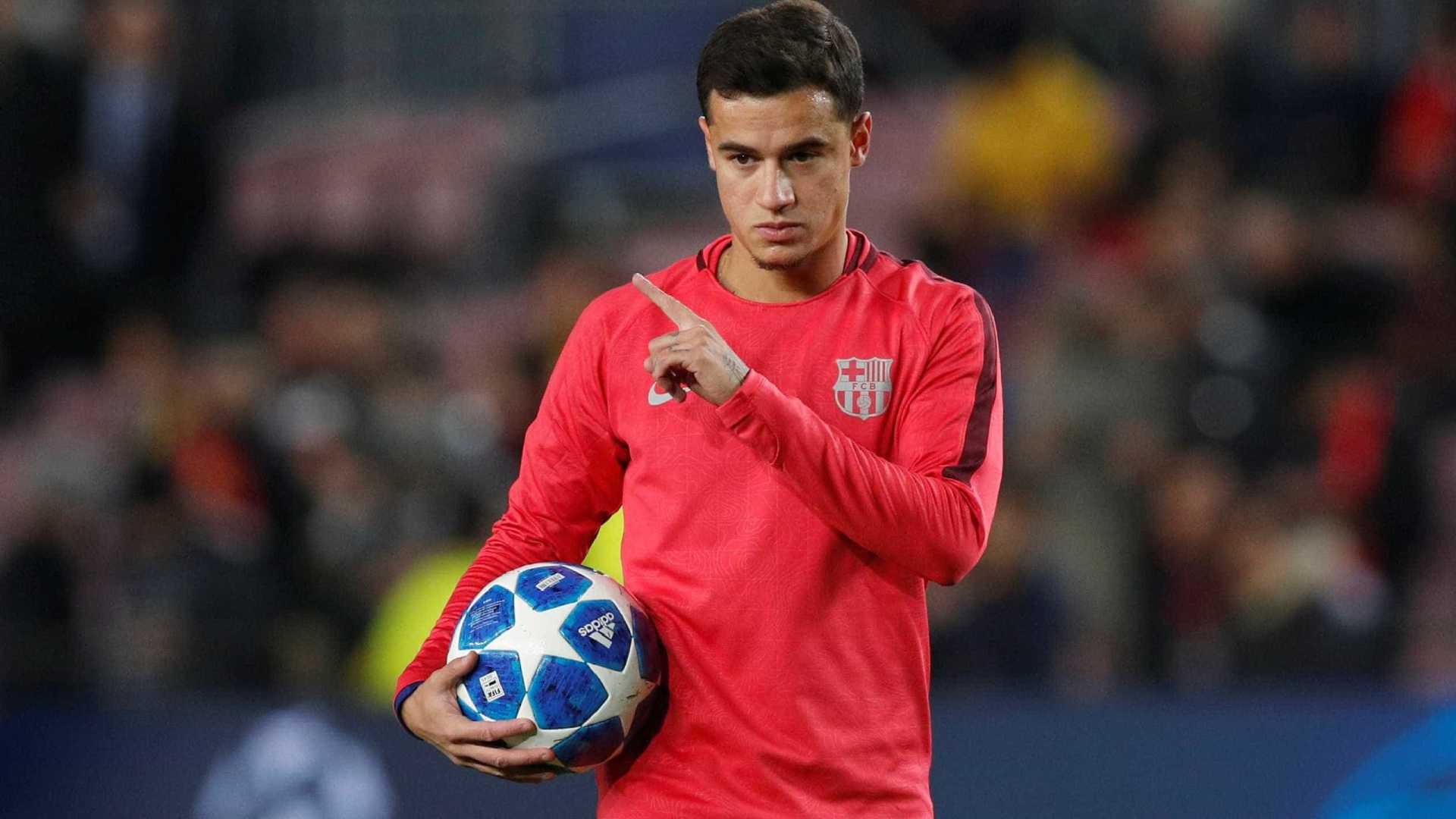 Aposta para substituir Neymar, Coutinho amarga a reserva no Barça
