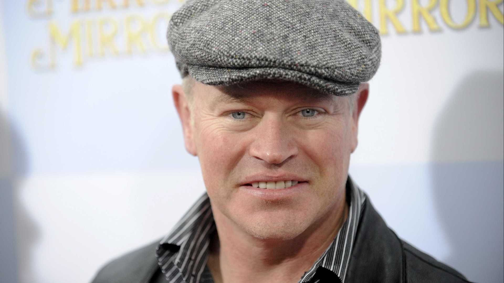 Ator Neal McDonough se recusa a fazer cenas de beijo e sexo por ser ‘católico’