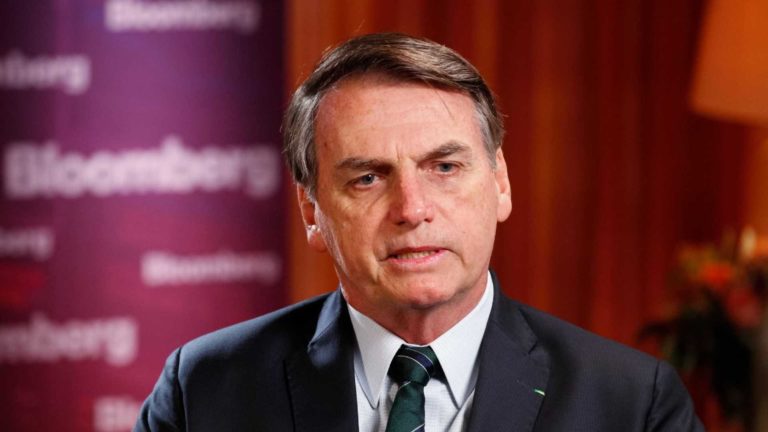 Fux suspende as duas ações penais em que Bolsonaro é réu no STF