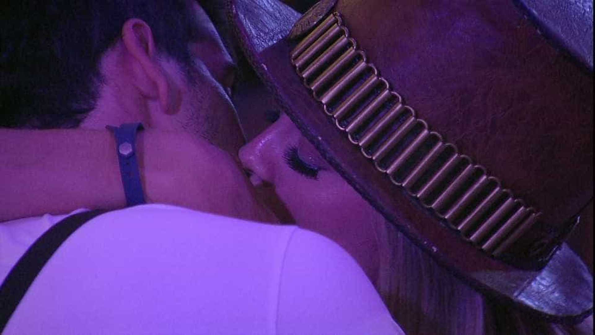 Clima esquentou: Isabella e Maycon dão o primeiro beijo do BBB19