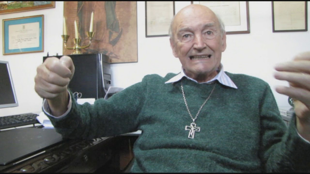 Padre Quevedo morre aos 88 anos em Minas Gerais