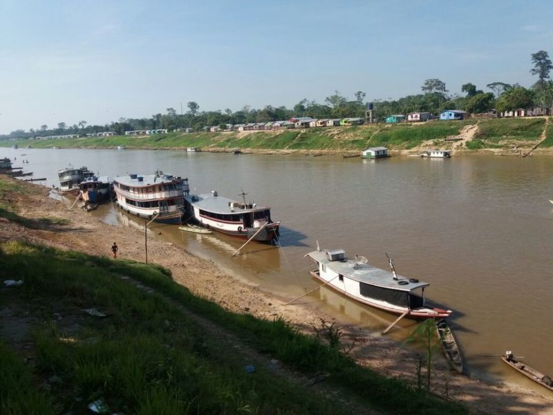 Assaltante armados torturam funcionários e assaltam posto fluvial em Cruzeiro do Sul