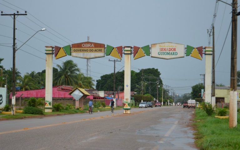 Prefeito de Senador Guiomard exonera todos os cargos comissionados do município