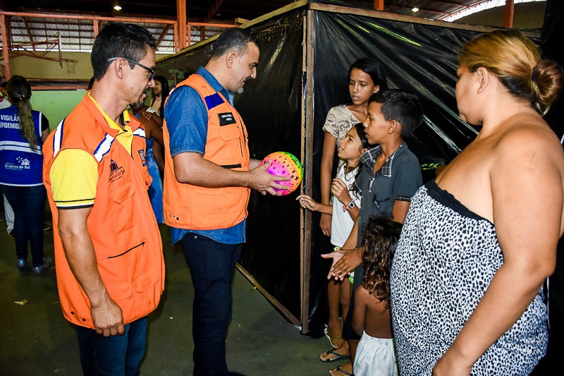 Prefeito quer investimento federal para construir casas populares em Cruzeiro do Sul