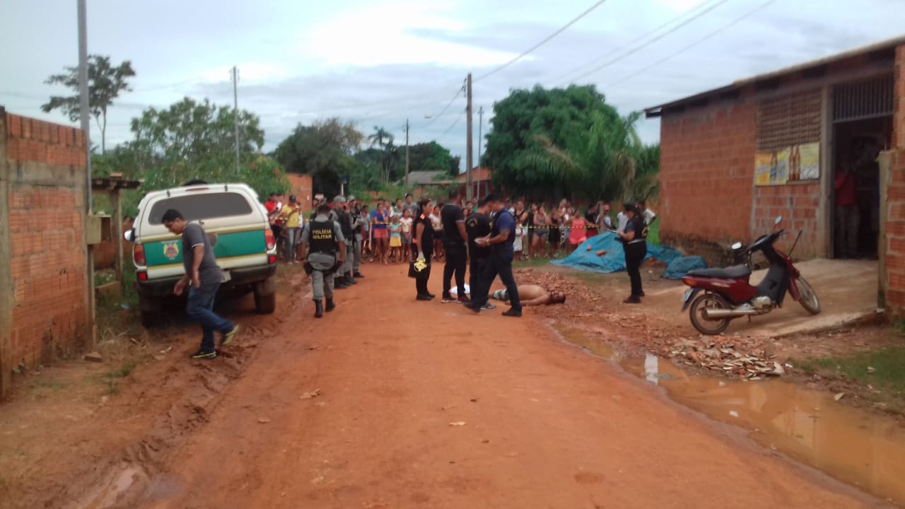 Homem morre e outro é ferido a tiros no bairro Belo Jardim II, em Rio Branco