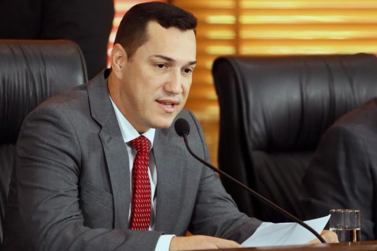 Após 12 anos de mandato, Ney Amorim deixa presidência da Aleac: “É preciso gratidão”