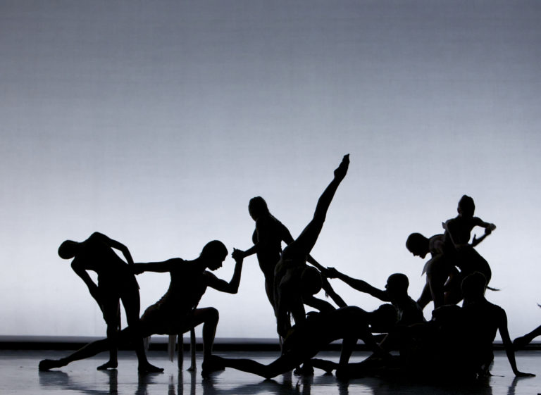 Conheça o produtor cultural, profissional dos bastidores das Manifestações Culturais