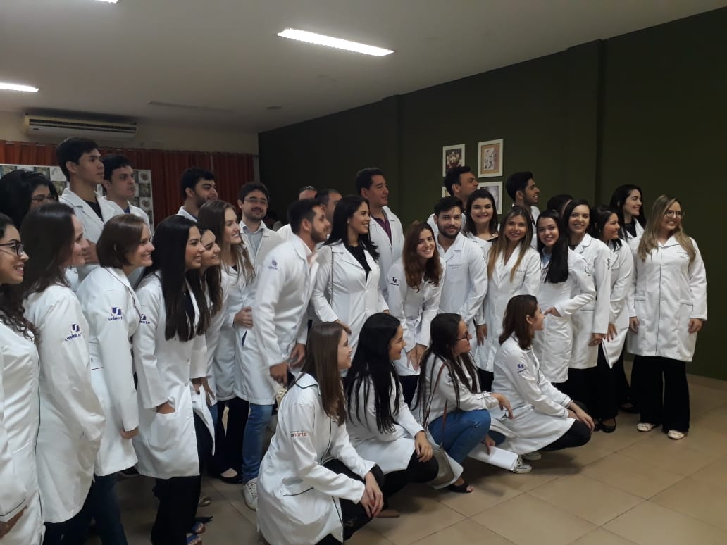 Alunos da primeira turma de medicina da Uninorte iniciam internato no Santa Juliana Alunos da primeira turma de medicina da Uninorte iniciam internato no Santa Juliana