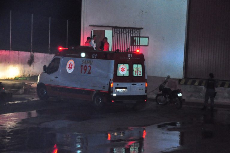 Vigilante é atingido com tiro acidental durante troca de plantão em loja da Via Verde