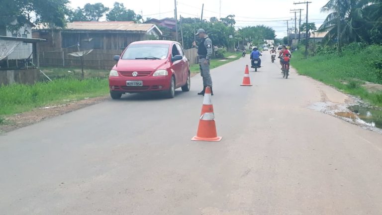 Polícia Militar aborda mais de 60 veículos durante operação de trânsito no interior do Acre