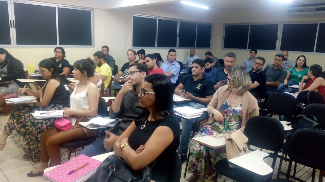 Acadêmicos da FAAO promovem trote solidário com doação de sangue