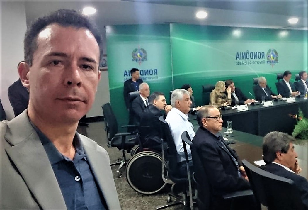 Empresários reclamam, mas governo mantém em 25% participação local em licitações