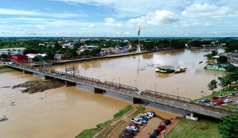 Rio Acre marca 13,02 metros e se aproxima da cota de alerta em Rio Branco