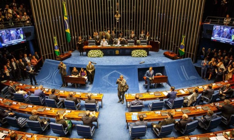 Senado decide que votação para o comando da Casa será aberta