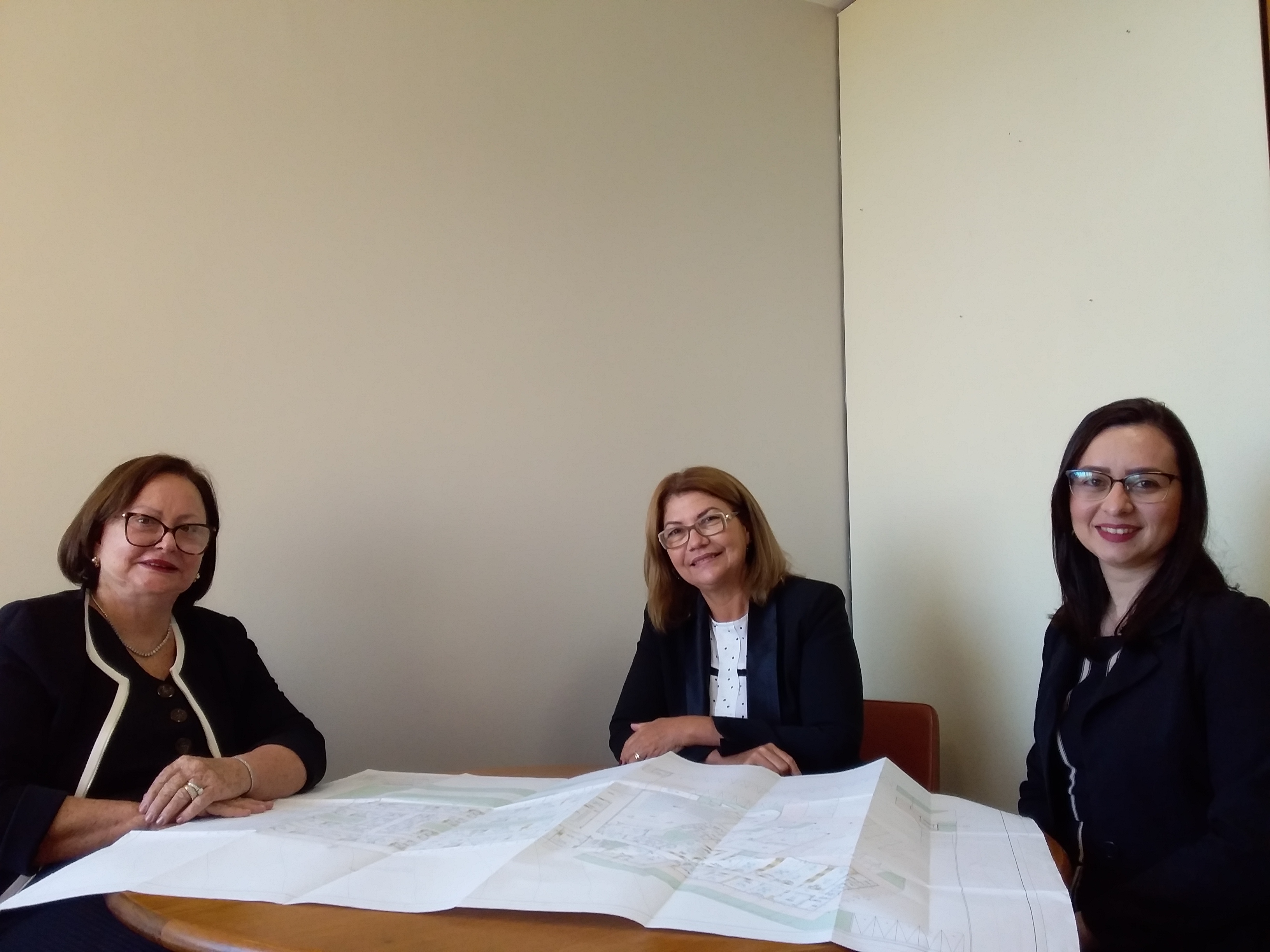 Vanda Milani garante apoio à construção da sede da Câmara dos Vereadores de Rio Branco