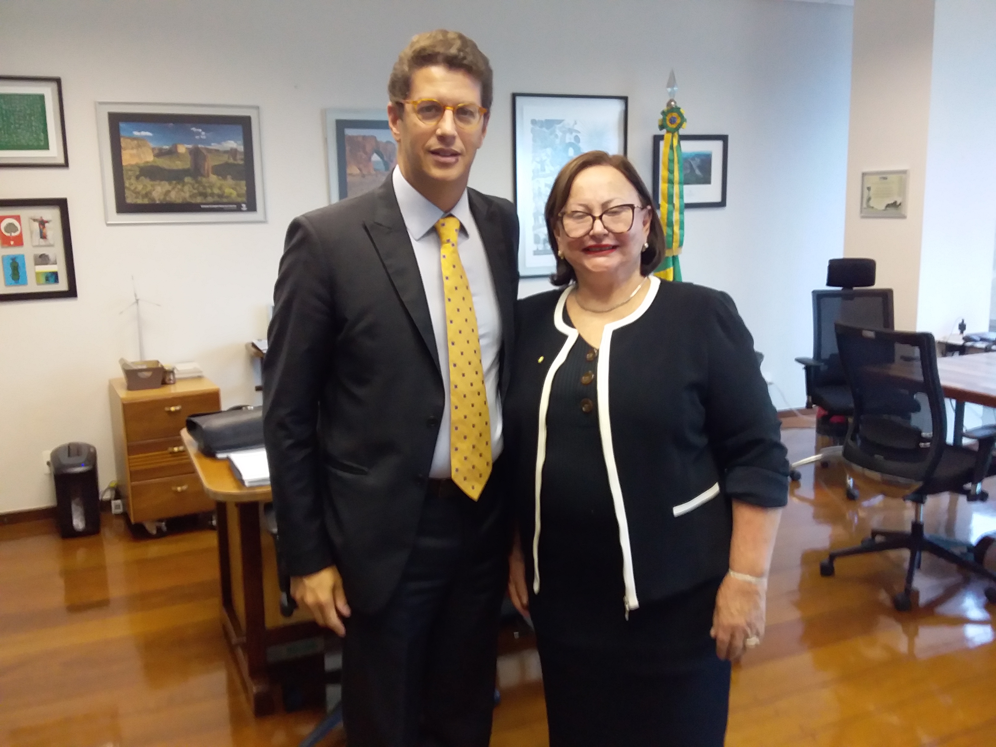 Ministro do Meio Ambiente recebe deputada Vanda Milani e Alan Rick