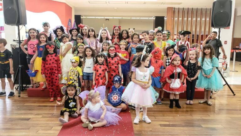 Crianças fazem a festa no Carnaval do Via Verde Shopping com desfile de fantasias e bailinho