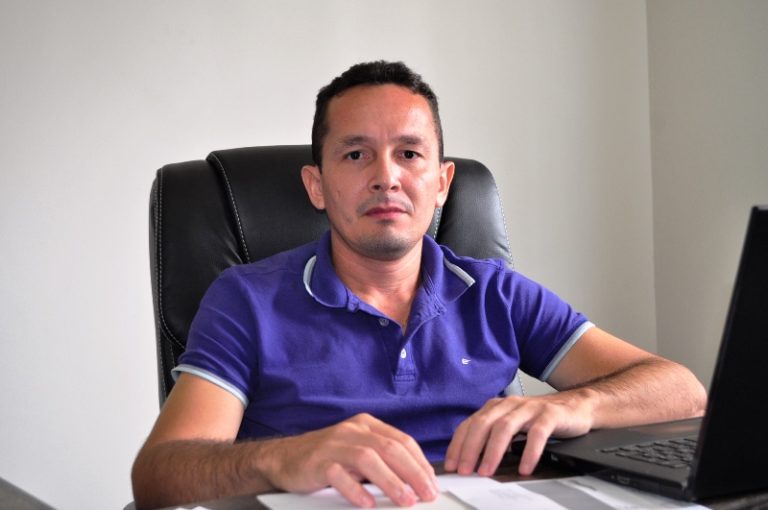 Vereador Adailton Cruz, cobra celeridade da prefeitura na compra de vacinas