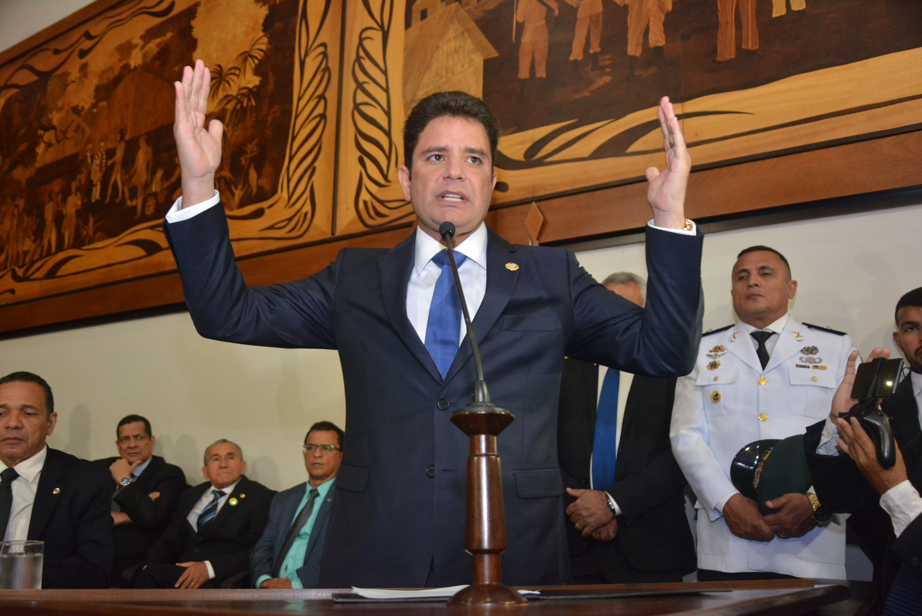 Gladson Cameli tem maioria na Assembleia, mas está longe de um céu de brigadeiro
