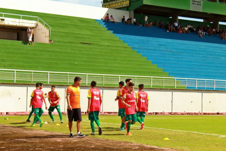Galvez abre as portas para garotos de 11 anos se tornarem atletas da base do Imperador