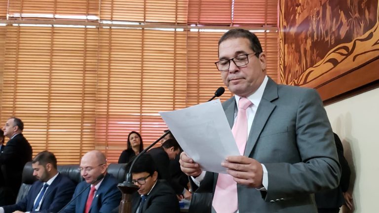 Deputado pede criação de hidrantes no combate aos frequentes incêndios da capital