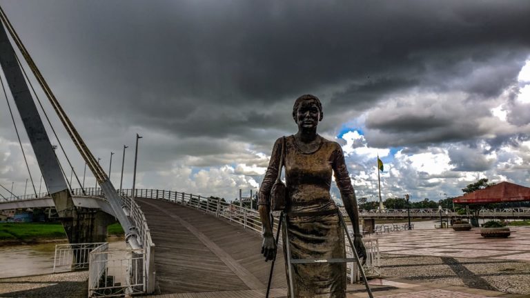 Chegada de frente fria deixa temperaturas amenas e podem ocasionar fortes chuvas no AC