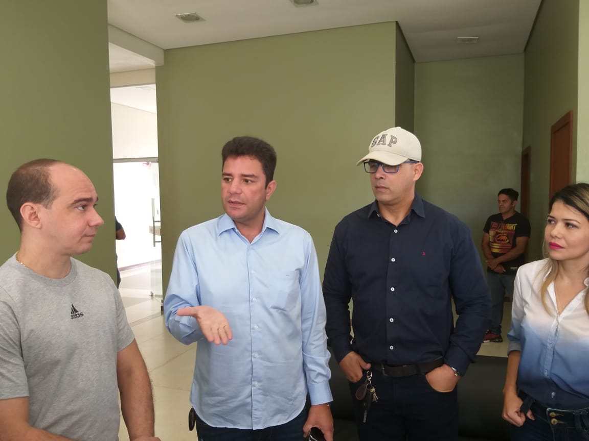 Cameli visita Fundhacre e pede ajuda para ‘colocar o Acre nos trilhos’: “Sozinho não consigo”