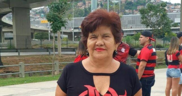 Acreana é barrada duas vezes na entrada do Maracanã por tentar entrar com a bandeira do AC