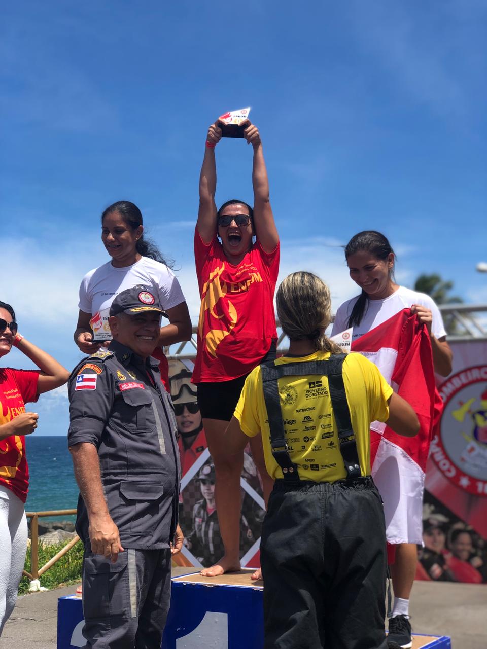 Acreana conquista 1º lugar em competição nacional de bombeiras militares