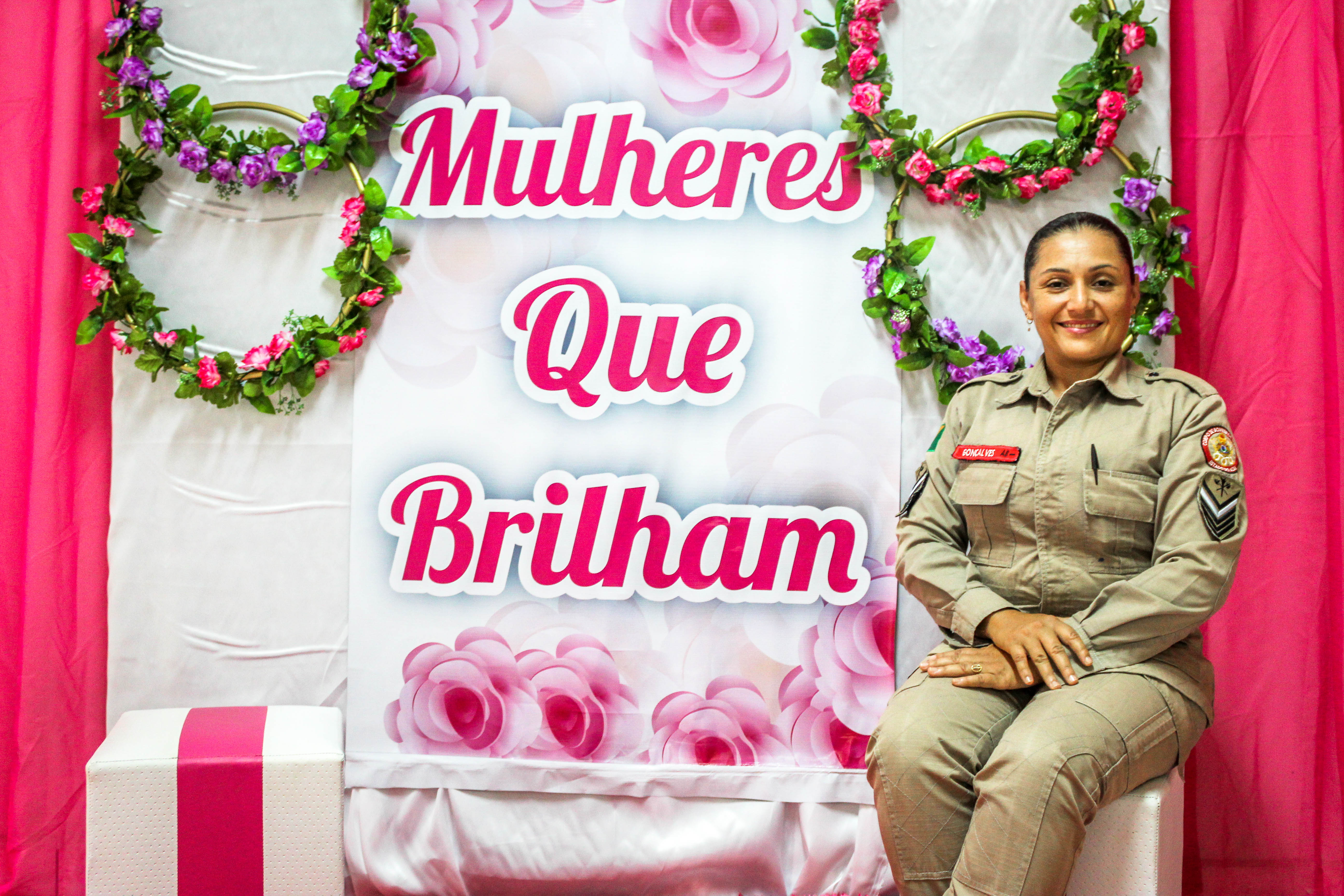 Show Mulheres que Brilham marca o encerramento da semana da mulher em Brasileia