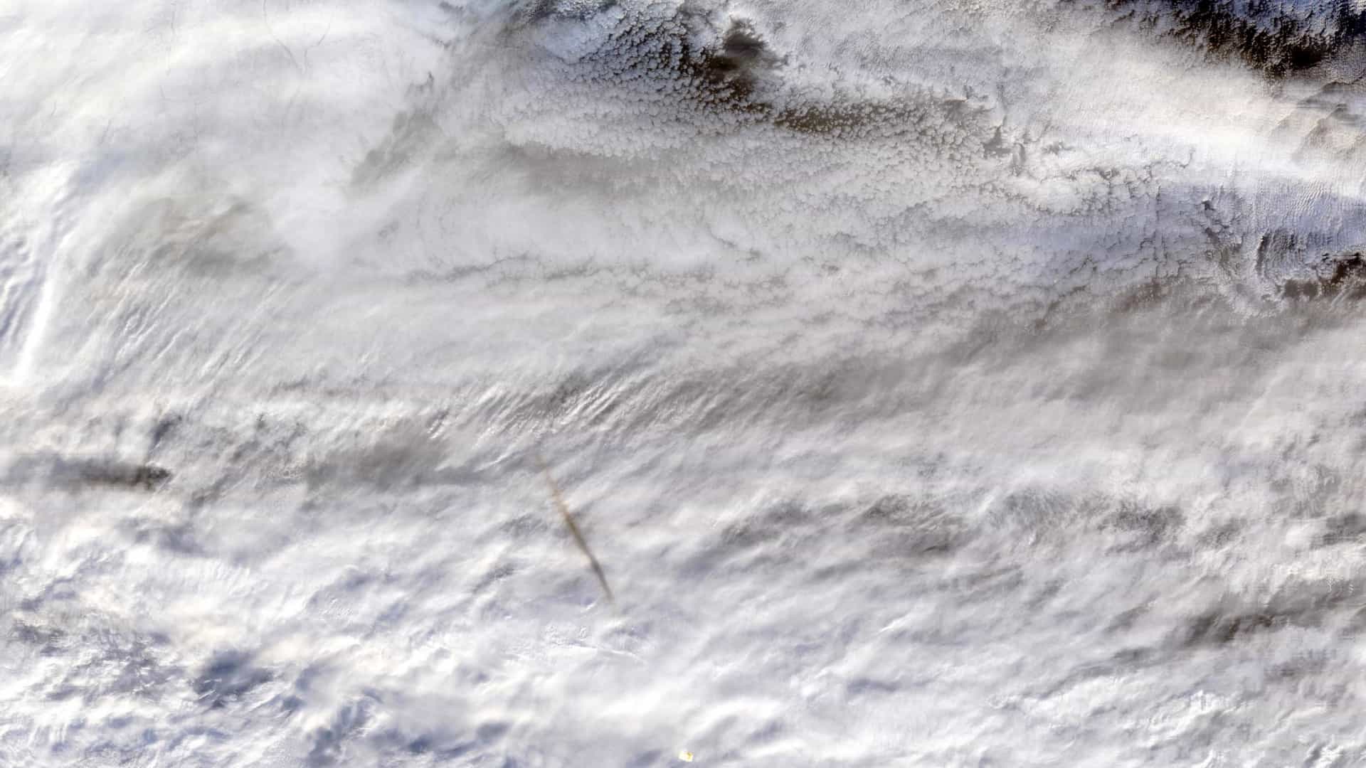 Nasa divulga imagens de meteorito que explodiu na atmosfera da Terra